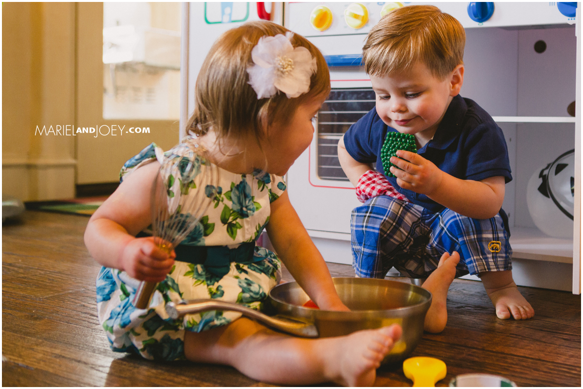 Dallas Family Portraits. Dallas Family Photographer. Lakewood Children Photography. Morrow Family. Mariel and Joey Photographers of Life and Love.